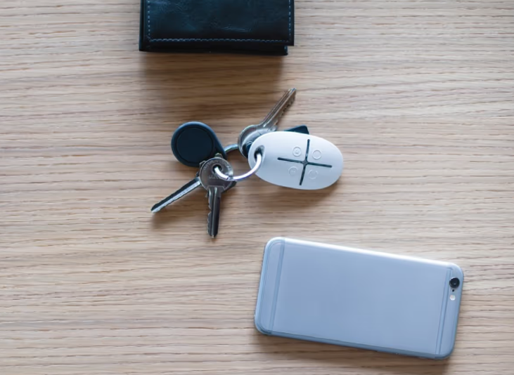 Ajax - Telecomando wireless, bidirezionale con pulsante anti panico (SpaceControl Jeweller) 38167.04.BL1