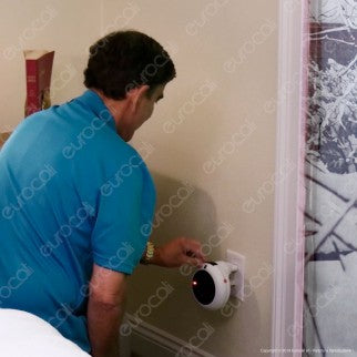 - Promo Ottobre - Intergross Insta Caldo Mini Stufetta da Parete con Telecomando