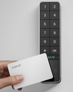 Ajax - Tastiera wireless che supporta l'autenticazione tramite Pass, Tag, smartphone e codici. Per uso in ambienti esterni e interni. - KeyPad Outdoor Jeweller